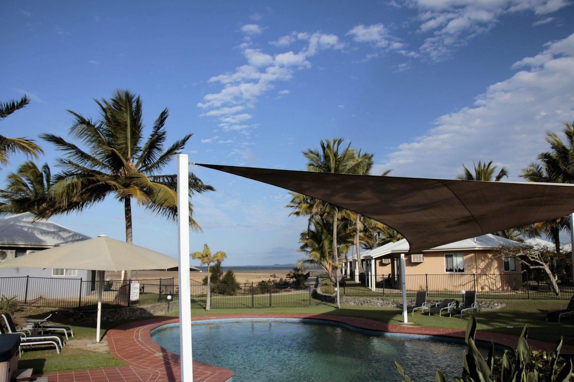 Illawong Beach Resort Mackay Bagian luar foto